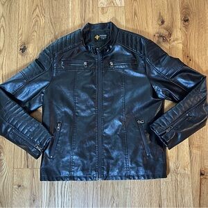 Men's Black Faux Leather Jacket. Size Medium